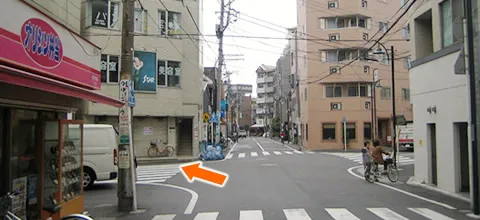 ④＜オリジン弁当＞さんを左折してください